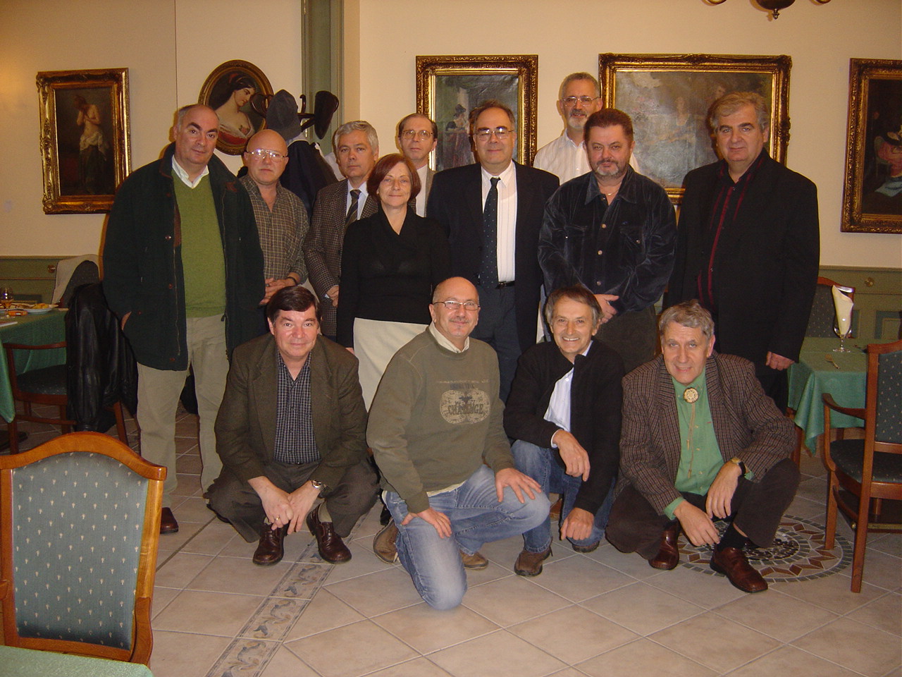 Tallkoztunk 2007. november 23-n.2007-ben elrhetk voltak: Cseke Gbor, Cscsei Ferenc, Draschitz Rudolf, Fischer Jnos, Gajda Lszl, Hrshegyi Sndor, Mrton Pter, Naszdi Mtys, Pal Sndor, Roz Tams, Roznr Lszl, Szeder Jzsef, Szrapk Istvn, Szcs Lszl, Tasndi Ferenc, Zsolt Gyrgy.<br>